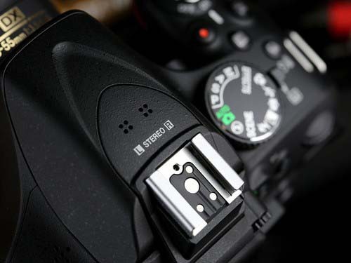 【热靴是什么意思?尼康D5200有吗?】-天极问