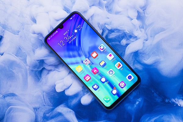 【荣耀20i作为德国莱茵认证的护眼手机,是如何