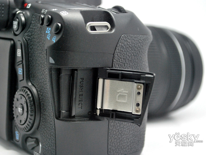 ����70D�׻�(18-135mm STM)