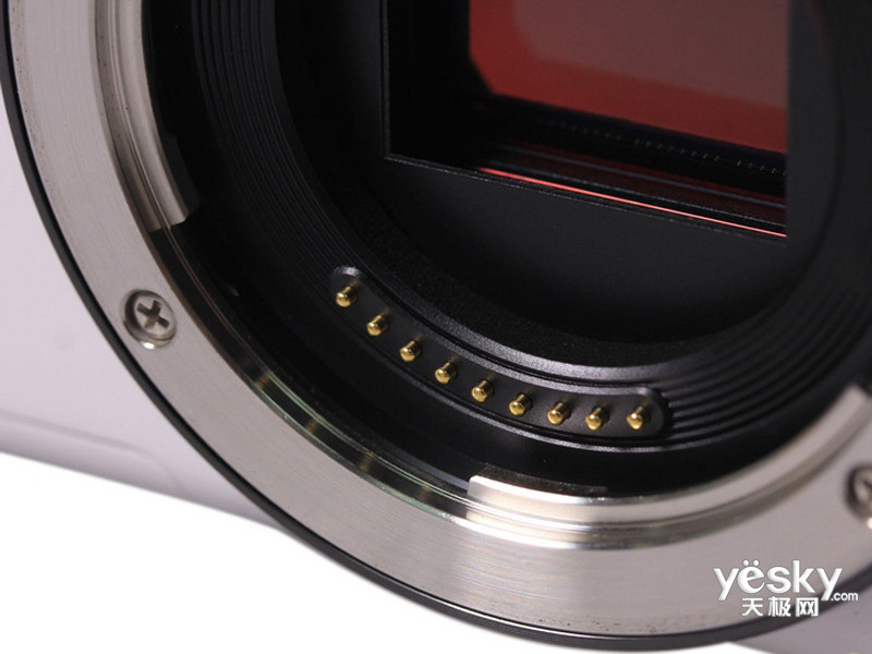 ����EOS M2�׻�(EF-M 18-55mm��90EX�����)