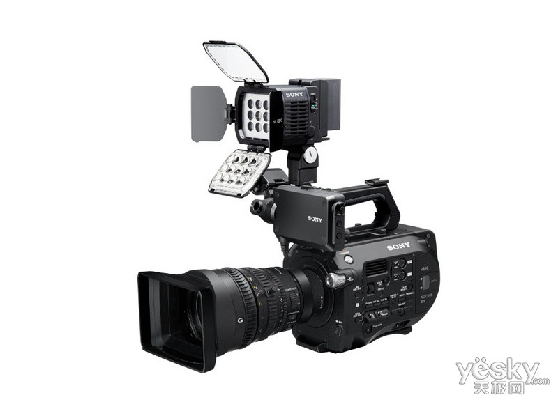 ����PXW-FS7