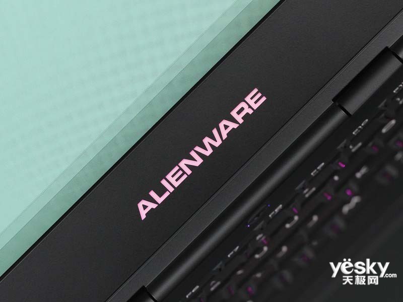 Alienware 13(ALW13ED-1608)