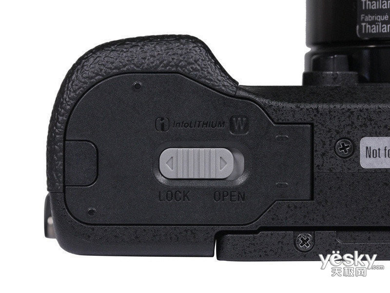 ����ILCE-5100�׻�(16-50mm��50mm)