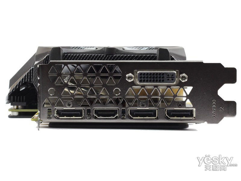 索泰gtx 980ti-6gd5 至尊oc