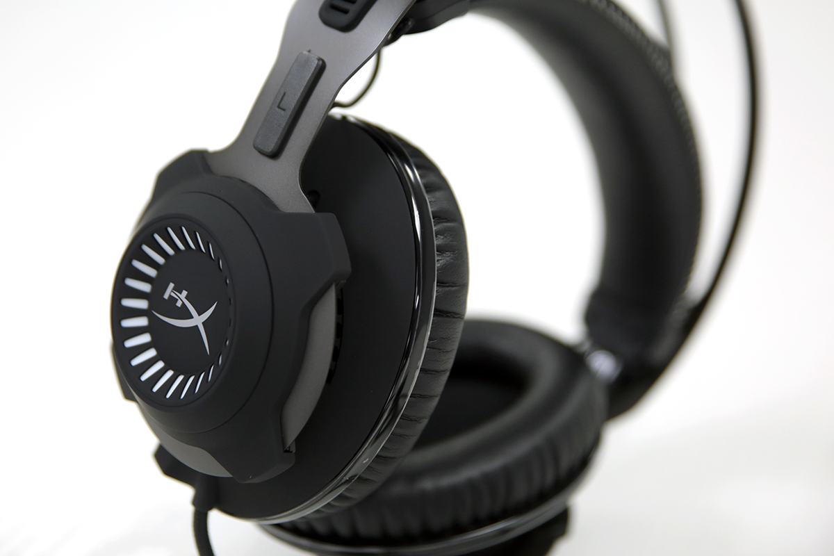 耳机 hyperx hyperx cloud revolver s黑鹰加强版 图片