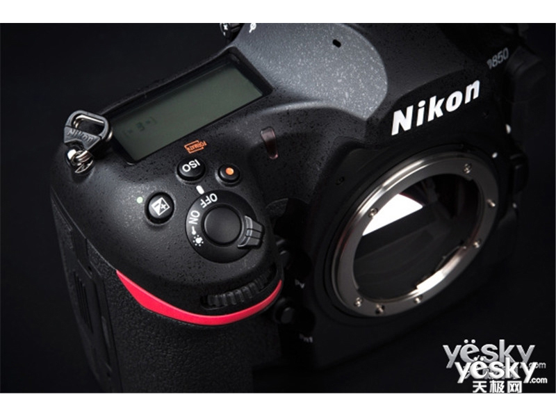 �῵D850