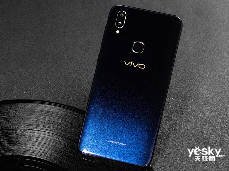 手机 vivo vivo z3(6gb/128gb/全网通) 图片 真机观赏vivo z3(6gb/128