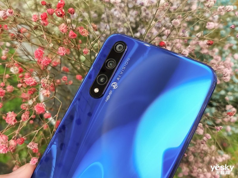 ��ҫ20S(8GB/128GB/ȫ��ͨ)