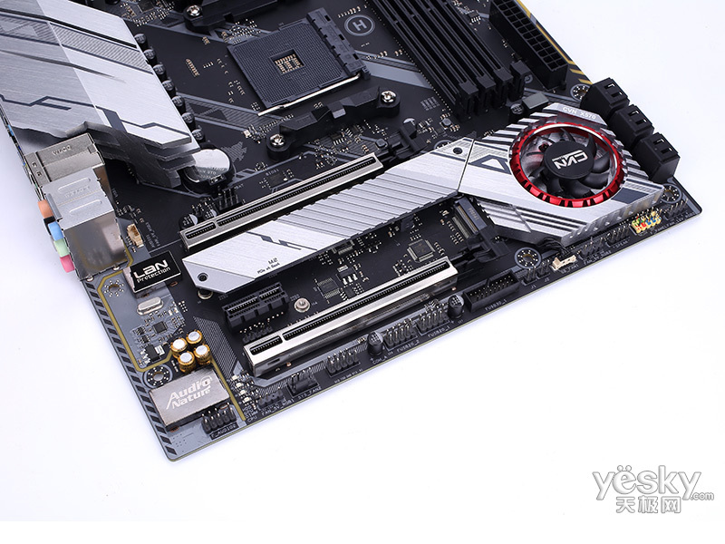 �߲ʺ�CVN X570M GAMING PRO V14