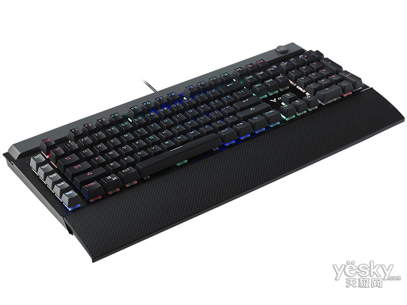 �װ�V820�ò�RGB������Ϸ��е����