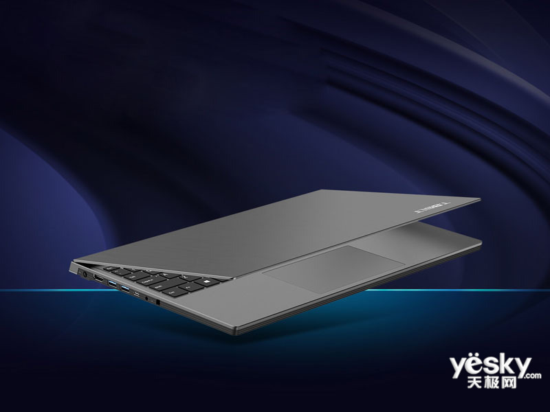 ̨��Tbolt 10 DG(i7 10510U/8GB/512GB/Xe Max)