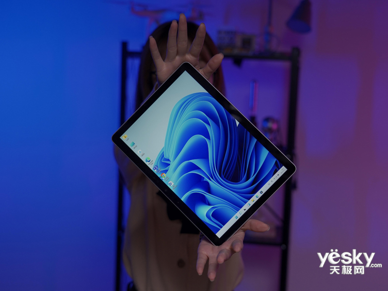 ΢��Surface Go 3(���� 6500Y/8GB/128GB/����)