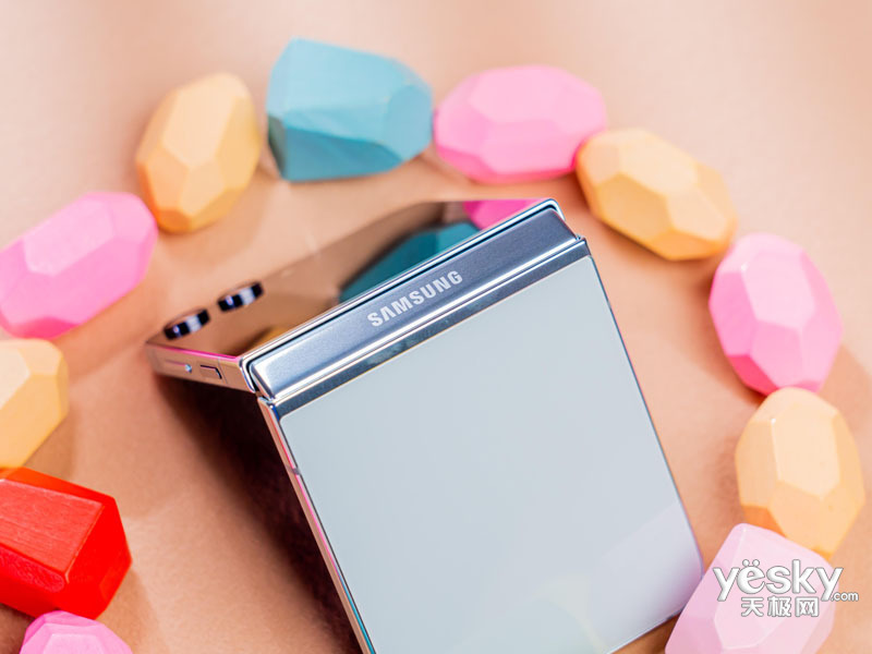 ����Galaxy Z Flip5(8GB/256GB)